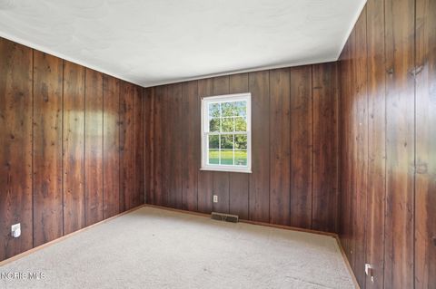 Tiny photo for 10855 S River Road, Grand Rapids, OH 43522 (MLS # 10008001)