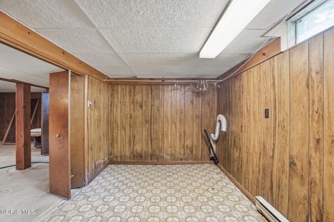 Tiny photo for 10855 S River Road, Grand Rapids, OH 43522 (MLS # 10008001)