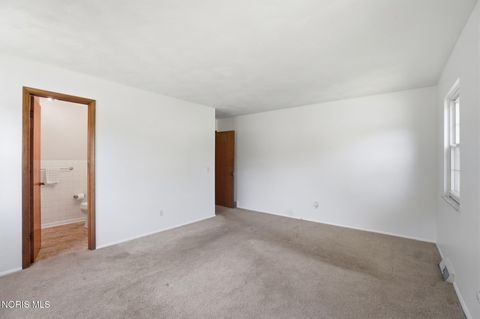 Tiny photo for 10855 S River Road, Grand Rapids, OH 43522 (MLS # 10008001)