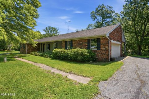 Tiny photo for 10855 S River Road, Grand Rapids, OH 43522 (MLS # 10008001)