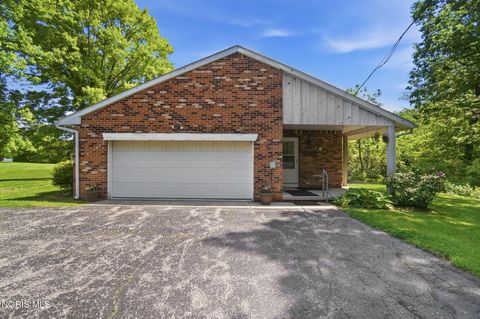 Tiny photo for 10855 S River Road, Grand Rapids, OH 43522 (MLS # 10008001)