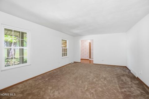 Tiny photo for 10855 S River Road, Grand Rapids, OH 43522 (MLS # 10008001)