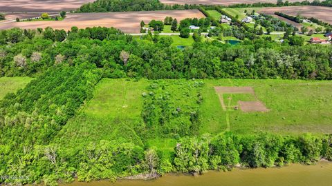 Tiny photo for 10855 S River Road, Grand Rapids, OH 43522 (MLS # 10008001)