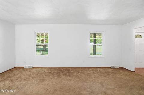 Tiny photo for 10855 S River Road, Grand Rapids, OH 43522 (MLS # 10008001)