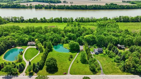 Tiny photo for 10855 S River Road, Grand Rapids, OH 43522 (MLS # 10008001)