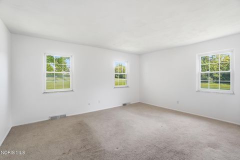 Tiny photo for 10855 S River Road, Grand Rapids, OH 43522 (MLS # 10008001)