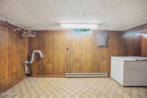 Tiny photo for 10855 S River Road, Grand Rapids, OH 43522 (MLS # 10008001)