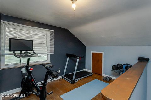 Tiny photo for 802 Cuthbert Road, Toledo, OH 43607 (MLS # 10000763)