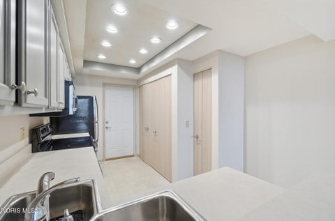 Tiny photo for 2235 Fox Run Circle # 4-14, Findlay, OH 45840 (MLS # 10011195)