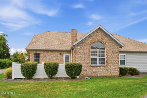 Photo of 2235 Fox Run Circle # 4-14, Findlay, OH 45840 (MLS # 10011195)