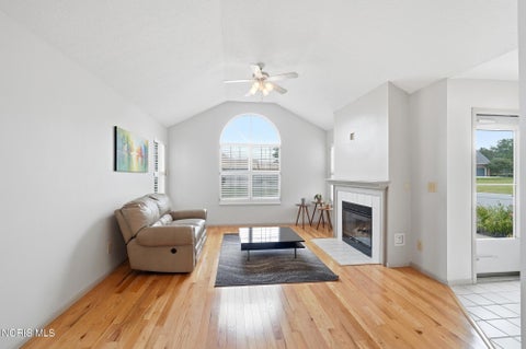 Tiny photo for 2235 Fox Run Circle # 4-14, Findlay, OH 45840 (MLS # 10011195)