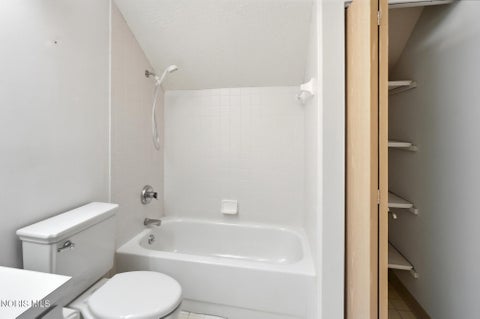 Tiny photo for 2235 Fox Run Circle # 4-14, Findlay, OH 45840 (MLS # 10011195)