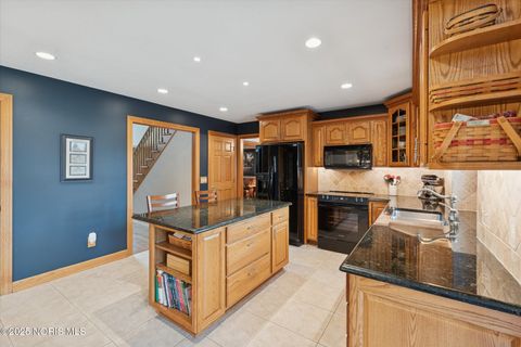 Tiny photo for 8753 N Stone Mill Road, Sylvania, OH 43560 (MLS # 10000182)