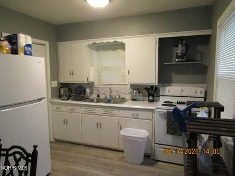 Tiny photo for 3168 Douglas Road, Toledo, OH 43606 (MLS # 10009152)