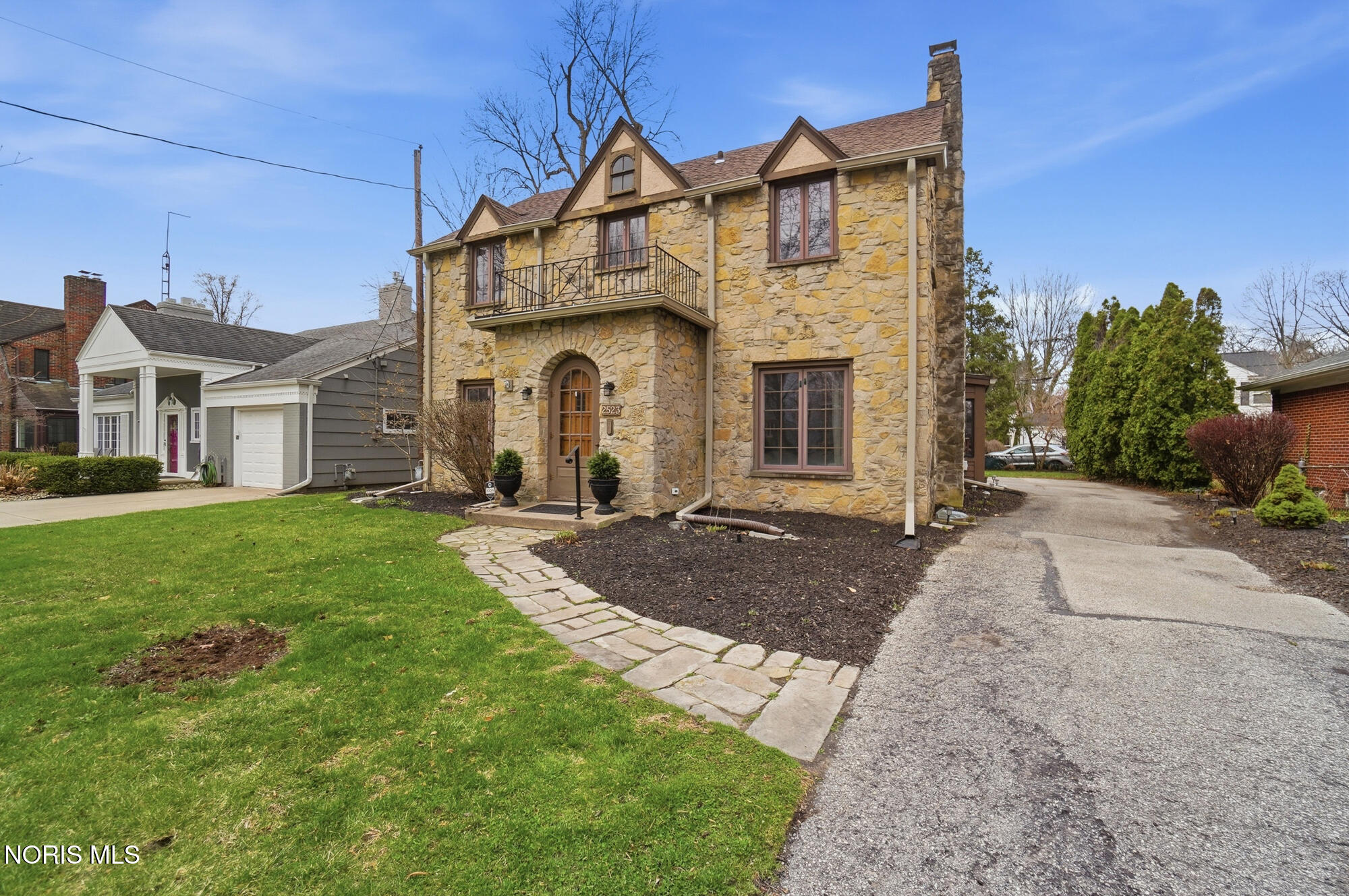 2523 Orchard Road