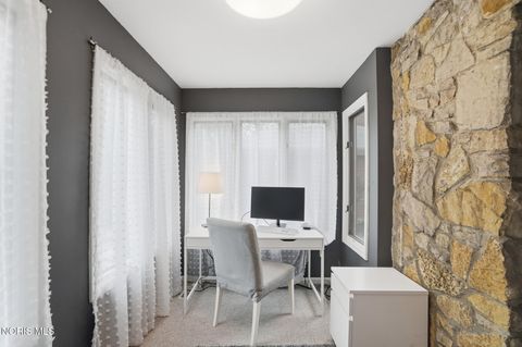 Tiny photo for 2523 Orchard Road, Ottawa Hills, OH 43606 (MLS # 10005758)