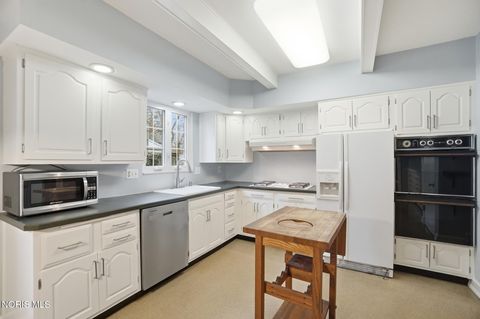 Tiny photo for 2523 Orchard Road, Ottawa Hills, OH 43606 (MLS # 10005758)