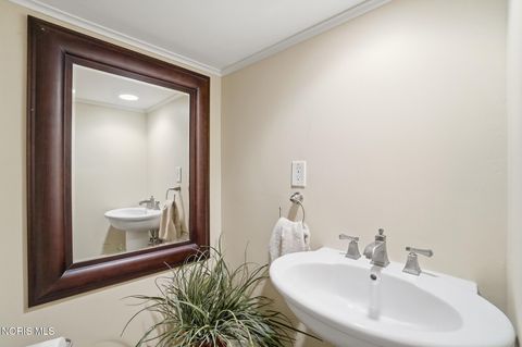 Tiny photo for 2523 Orchard Road, Ottawa Hills, OH 43606 (MLS # 10005758)