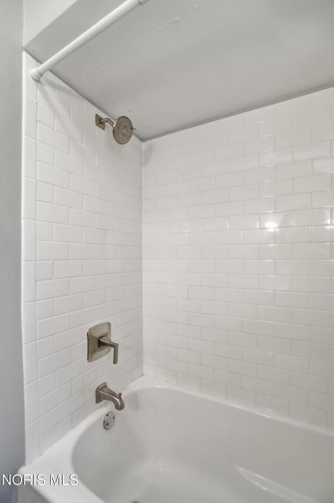 Tiny photo for 2523 Orchard Road, Ottawa Hills, OH 43606 (MLS # 10005758)