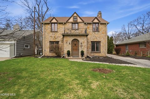 2523 Orchard Road Ottawa Hills OH 43606