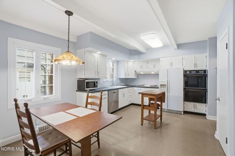 Tiny photo for 2523 Orchard Road, Ottawa Hills, OH 43606 (MLS # 10005758)