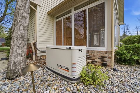 Tiny photo for 23526 W Manor Drive, Genoa, OH 43430 (MLS # 10006296)