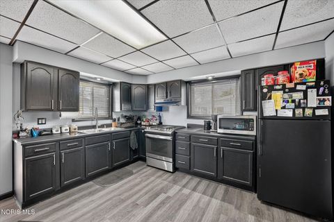 Tiny photo for 635 Wright Avenue, Toledo, OH 43609 (MLS # 10005650)