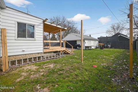 Tiny photo for 635 Wright Avenue, Toledo, OH 43609 (MLS # 10005650)