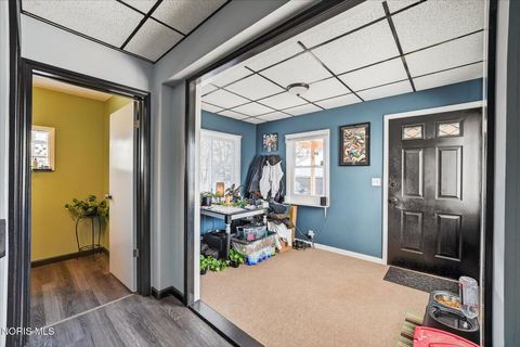 Tiny photo for 635 Wright Avenue, Toledo, OH 43609 (MLS # 10005650)