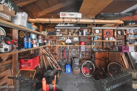 Tiny photo for 635 Wright Avenue, Toledo, OH 43609 (MLS # 10005650)