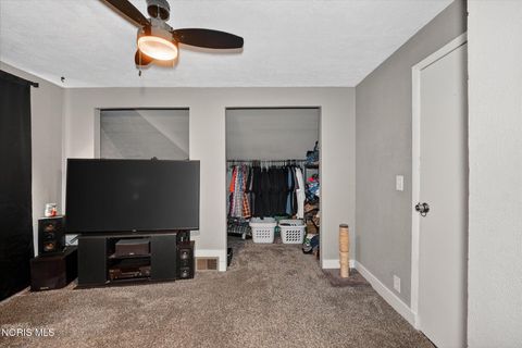 Tiny photo for 635 Wright Avenue, Toledo, OH 43609 (MLS # 10005650)