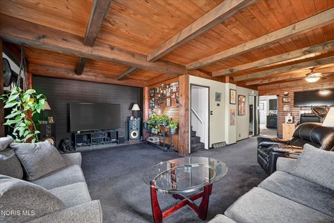 Tiny photo for 635 Wright Avenue, Toledo, OH 43609 (MLS # 10005650)