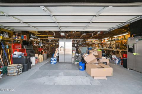 Tiny photo for 635 Wright Avenue, Toledo, OH 43609 (MLS # 10005650)