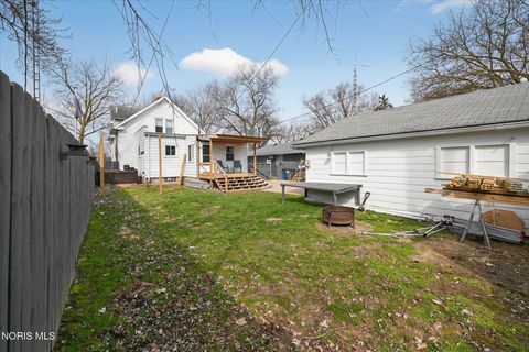 Tiny photo for 635 Wright Avenue, Toledo, OH 43609 (MLS # 10005650)