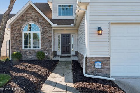 Tiny photo for 1128 Plum Grove Lane, Toledo, OH 43615 (MLS # 10000756)