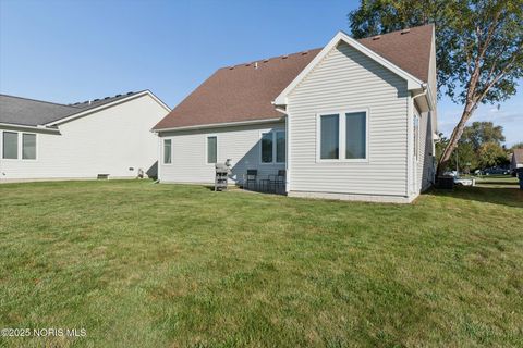 Tiny photo for 1128 Plum Grove Lane, Toledo, OH 43615 (MLS # 10000756)