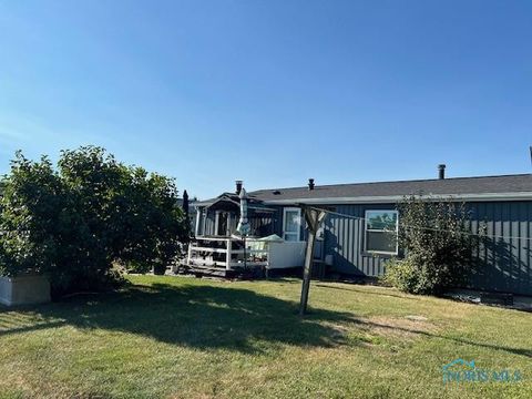 Tiny photo for 2467 Rice Road, Fremont, OH 43420 (MLS # 10006767)