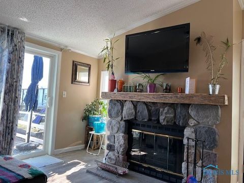 Tiny photo for 2467 Rice Road, Fremont, OH 43420 (MLS # 10006767)