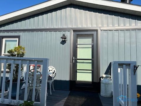 Tiny photo for 2467 Rice Road, Fremont, OH 43420 (MLS # 10006767)