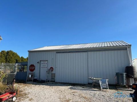 Tiny photo for 2467 Rice Road, Fremont, OH 43420 (MLS # 10006767)