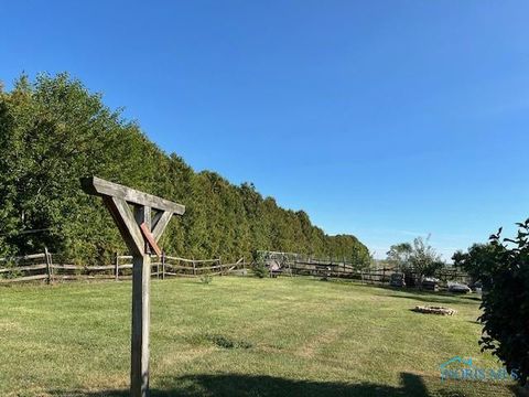 Tiny photo for 2467 Rice Road, Fremont, OH 43420 (MLS # 10006767)