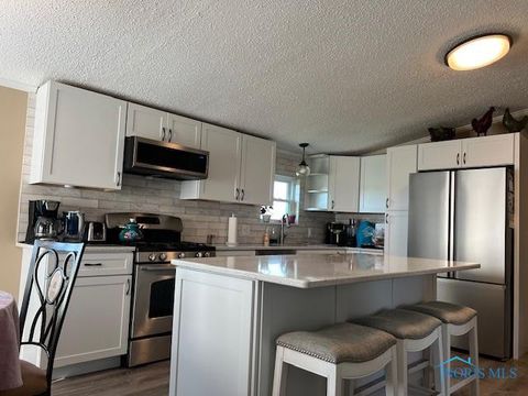 Tiny photo for 2467 Rice Road, Fremont, OH 43420 (MLS # 10006767)