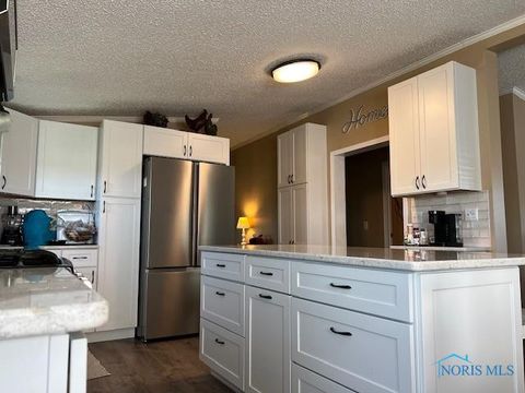 Tiny photo for 2467 Rice Road, Fremont, OH 43420 (MLS # 10006767)