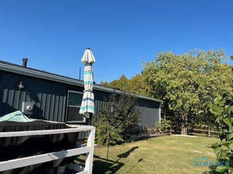 Tiny photo for 2467 Rice Road, Fremont, OH 43420 (MLS # 10006767)