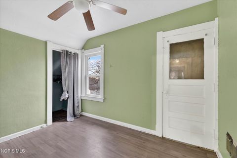 Tiny photo for 247 E Pearl Street, Toledo, OH 43608 (MLS # 10004928)