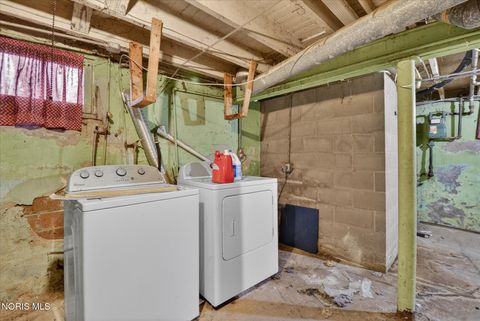 Tiny photo for 247 E Pearl Street, Toledo, OH 43608 (MLS # 10004928)