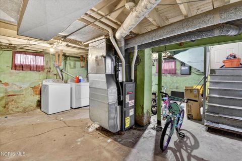 Tiny photo for 247 E Pearl Street, Toledo, OH 43608 (MLS # 10004928)