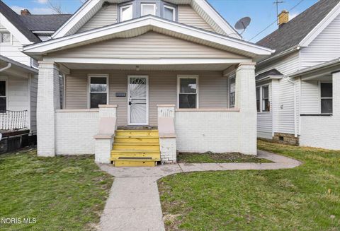 Tiny photo for 247 E Pearl Street, Toledo, OH 43608 (MLS # 10004928)