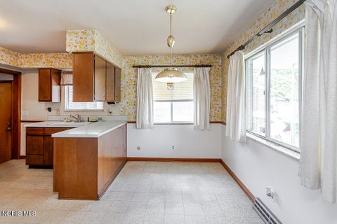 Tiny photo for 5036 Valley Forge Drive, Toledo, OH 43613 (MLS # 10008786)