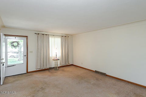 Tiny photo for 5036 Valley Forge Drive, Toledo, OH 43613 (MLS # 10008786)